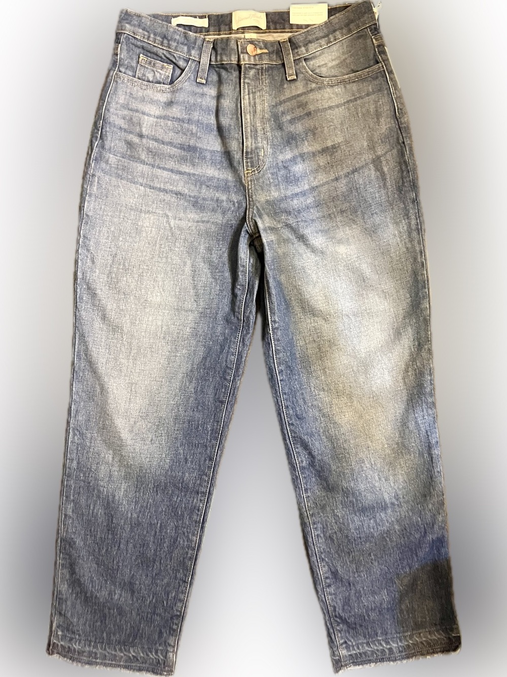 Universal Thread Women’s Light Wash Vintage Straight Leg Jeans